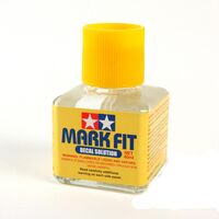 87102, Mark Fit Decal Solution 40ml., Tamiya.